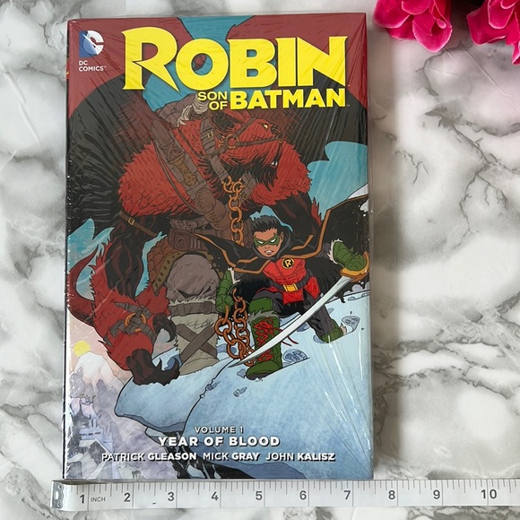 DC - Robin: Son of Batman Volume 1: Year of Blood - ISBN 978-1-4012-6155-9 - Picture 1 of 4